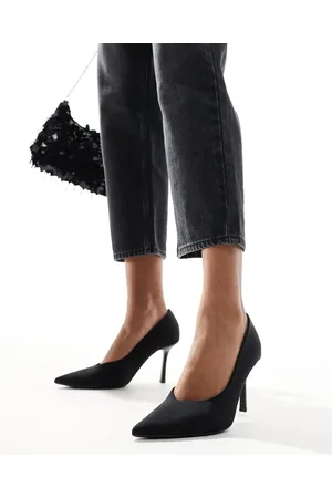 Stradivarius Court heel in