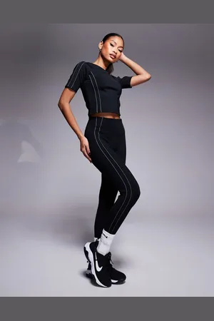 Nike Nike One Training reflective piping high waisted 7/8 leggings in