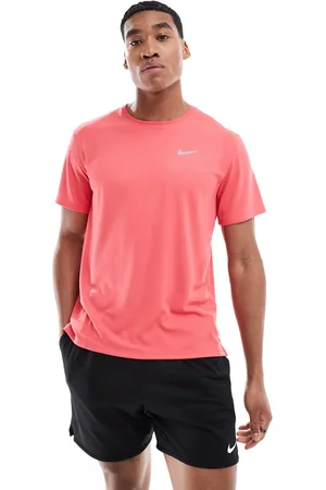 Nike Miler Dri-FIT t-shirt in