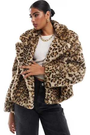 Stradivarius Faux fur cropped jacket in leopard print