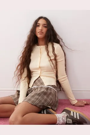 Miss Selfridge Button through rib crew neck cardigan in buttermilk