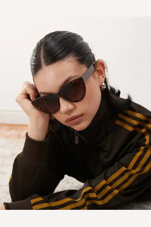 Monki Oversized round cat eye sunglasses in tortoise shell