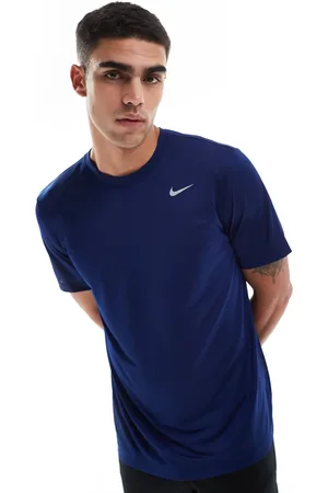 Nike Legend Dri-FIT t-shirt in
