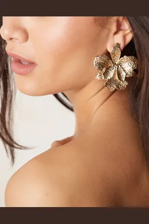 ASOS Stud earrings with hammered floral detail in tone