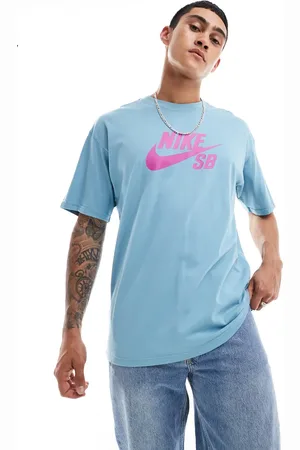 Nike Central logo t-shirt in light