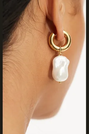 petit moments Alice pearl drop waterproof stainless steel earrings in