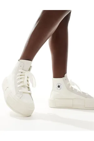 Converse Chuck Taylor All Star Cruise Hi trainers in off