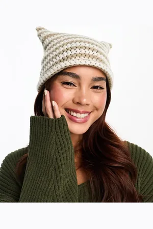 Daisy Street Knitted square beanie in off and beige