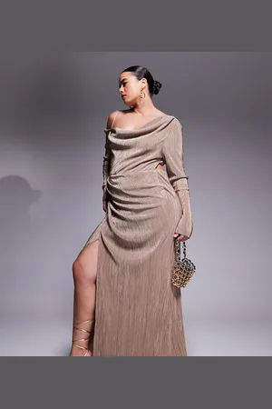 ASOS ASOS DESIGN Curve plisse fallen shoulder maxi dress with ruching in camel