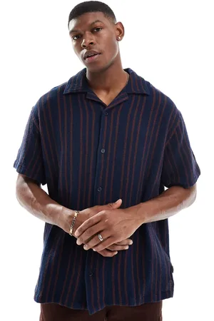 Wrangler Resort short sleeve relaxed woven stripe cotton dobby shirt in stripe