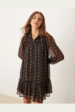 Miss Selfridge Shirt dress with trim detail in ditsy floral print