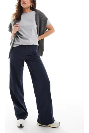 Bershka Wide leg tailored trousers in navy pinstripe