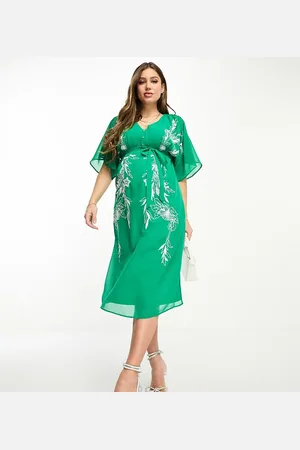 HOPE & IVY Plunge front embroidered midi dress in