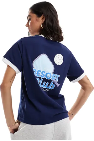 Cotton On Cotton On resort club graphic v neck t-shirt in