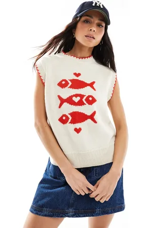 Miss Selfridge Blanket stitch heart sardine graphic sweater vest