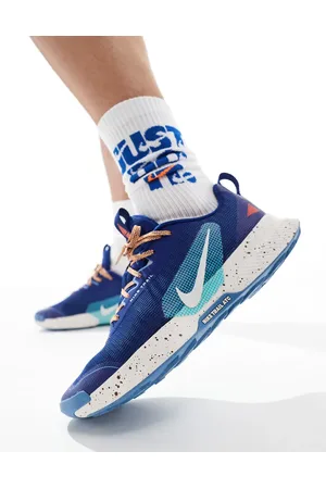 Nike Juniper Trail 3 trainers in