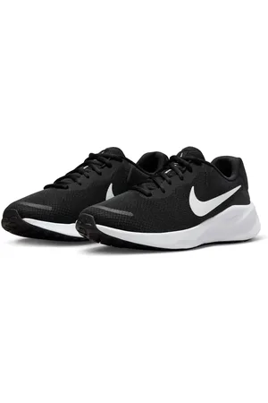 Nike Revolution 7 trainers in and white