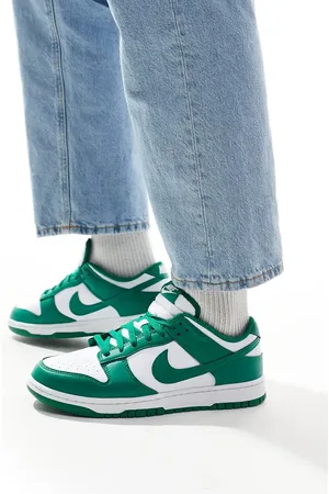 Nike Dunk low retro trainers in and white
