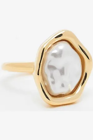 Orelia Claw set pearl ring in 18k plated