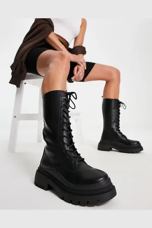Truffle Collection Lace up chunky boots in