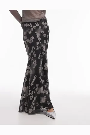 Topshop V godet maxi skirt in mono floral