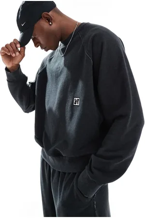 Nike Heritage Dri-FIT fleece sweatshirt in