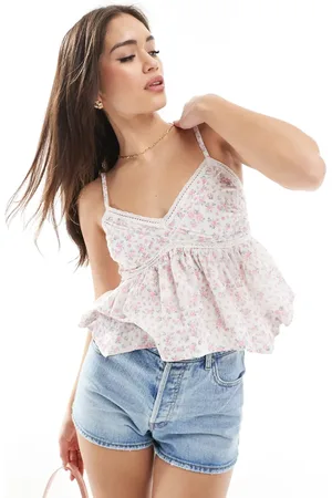 Hollister Cami strap handkerchief hem top in