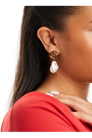petit moments Swirl pearl drop waterproof stainless steel earrings in