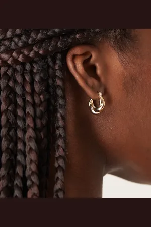 DesignB London Twist huggie hoop earrings in