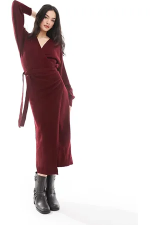 Pretty Lavish Beau wrap knit dress with tie waist in plum