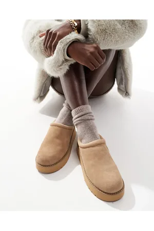 Stradivarius Platform fluffy leather mule in beige