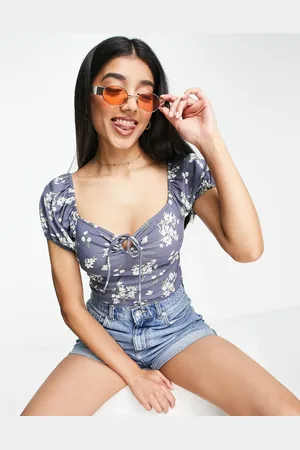 Hollister Short sleeve sweetheart crop top in floral