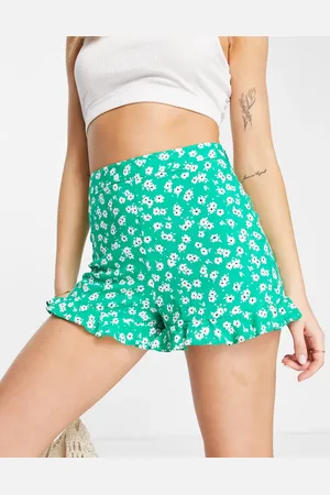 New Look High waisted frill short in ditsy print
