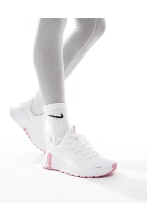 Nike Free Metcon 6 trainers in and pink