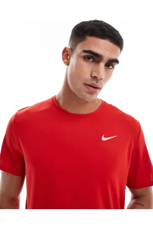Nike Miler Dri-FIT t-shirt in