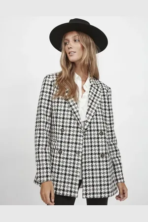 VILA Tailored suit blazer in mono boucle check