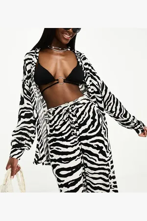 Iisla & Bird Long sleeve beach shirt co-ord in black and white zebra print