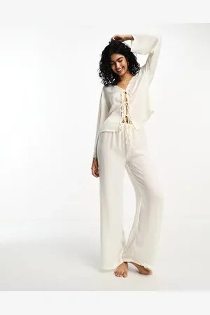 Luna Tie front oversized top and trouser pyjama set in off