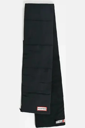 Hunter Unisex quilted zip front scarf with pockets in