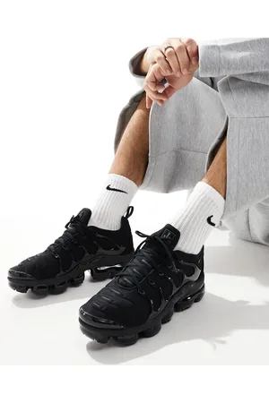 Nike Air Vapormax Plus trainers in