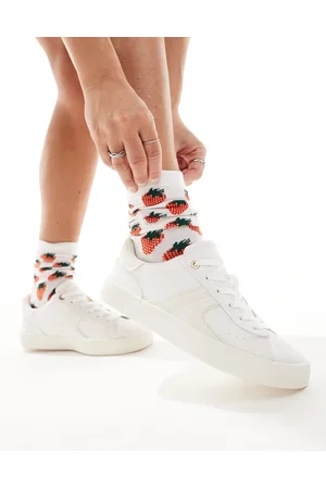 Stradivarius Trainer in