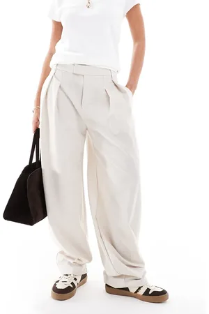 Bershka Wide leg pleated front tailored trousers in ecru