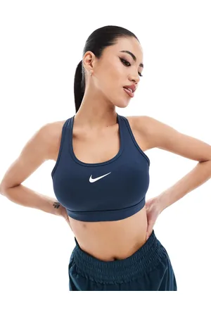 Nike Swoosh medium support sports bra in