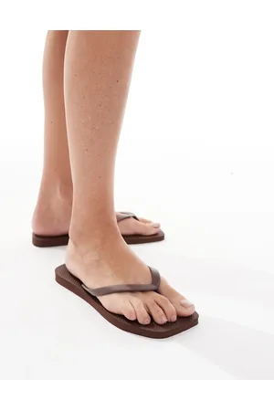SEQWL Thong sandals with square toe in