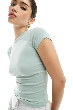 Bershka Baby tee in pale