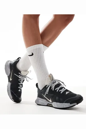Nike Juniper Trail 3 trainers in