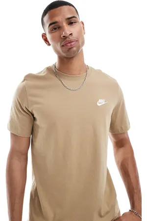 Nike Club t-shirt in beige