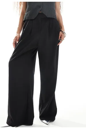 Stradivarius Stradiarius Petite tailored pleat front trouser in