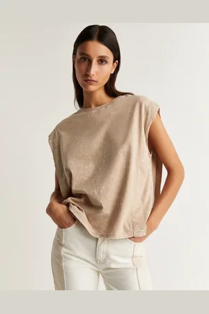 SCALPERS Skull lapel t-shirt in sand