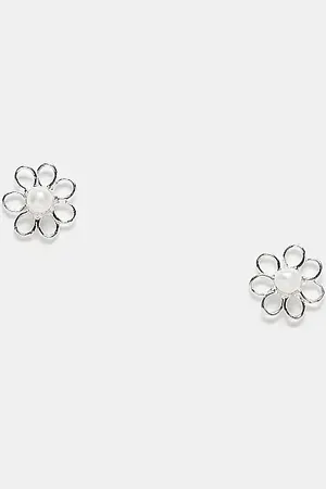 Kingsley Ryan Flower stud earrings with pearl detail in sterling